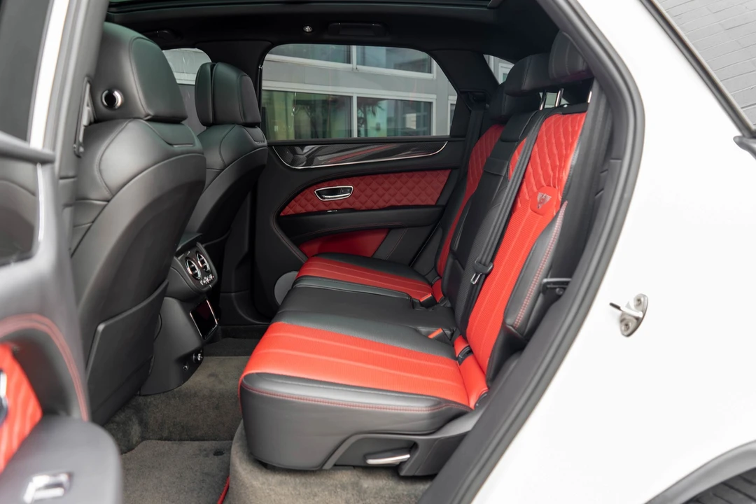 2021 Bentley Bentayga Speed - Image 24 of 31