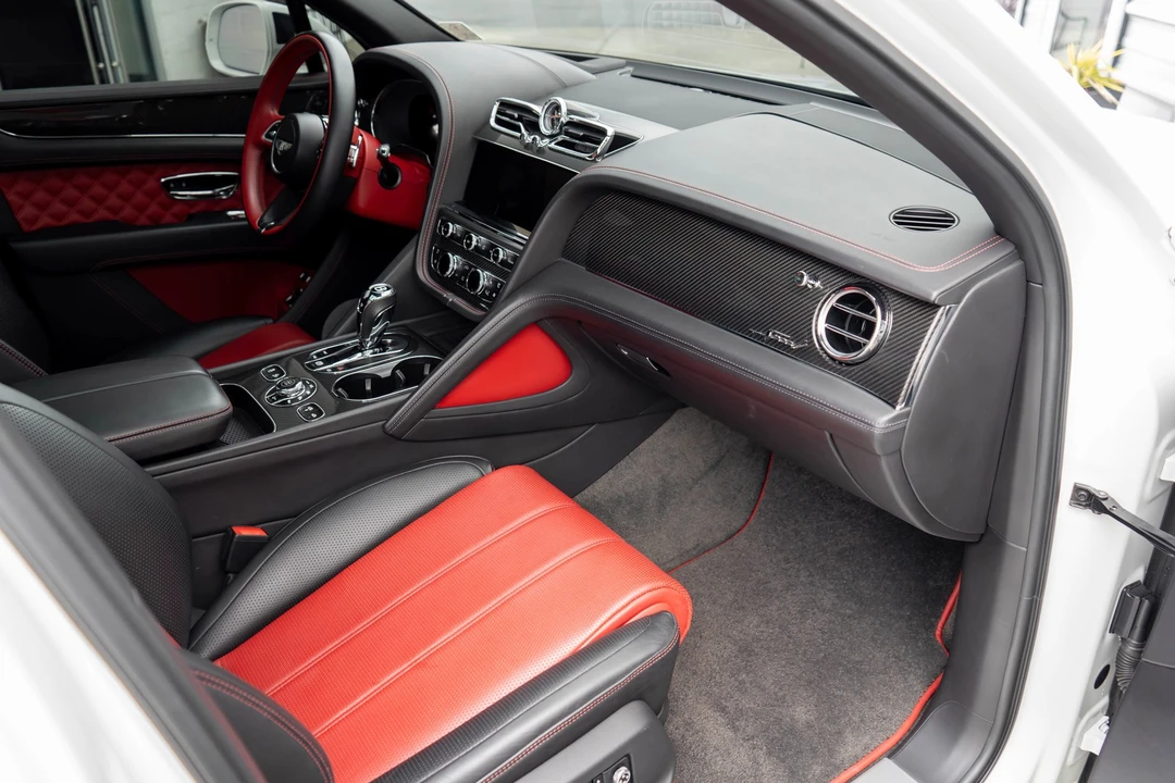2021 Bentley Bentayga Speed - Image 28 of 31
