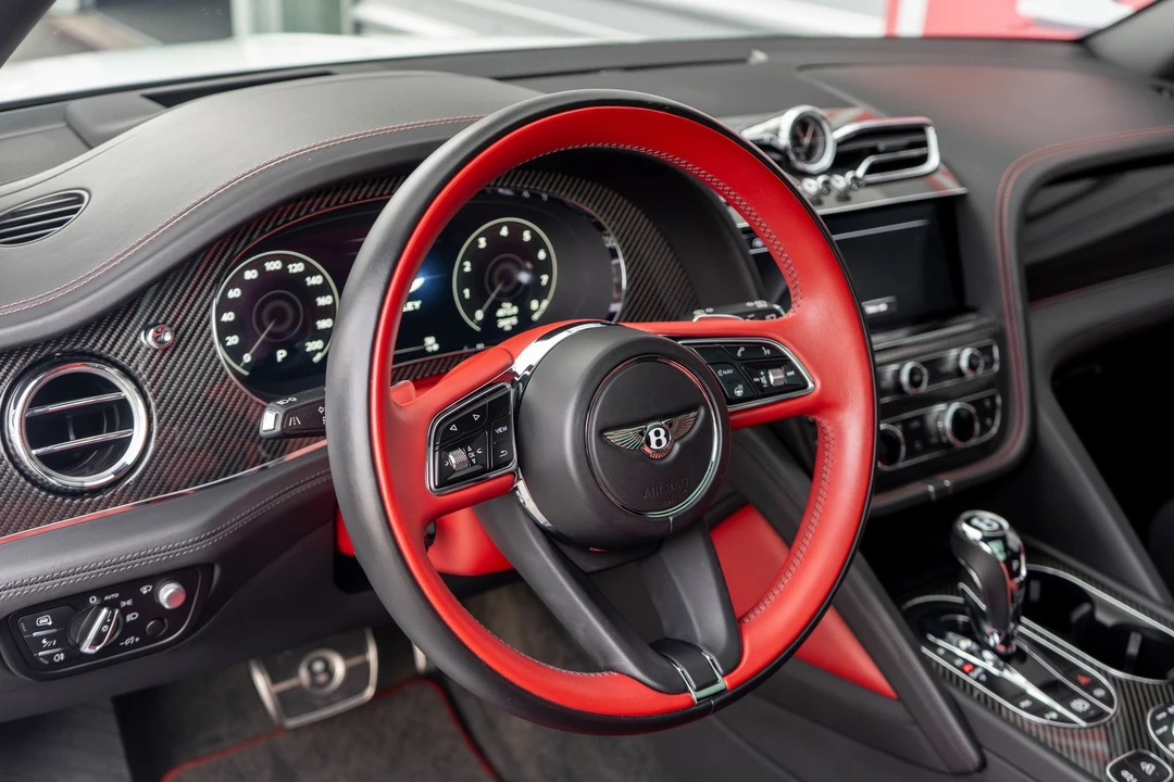 2021 Bentley Bentayga Speed - Image 11 of 31