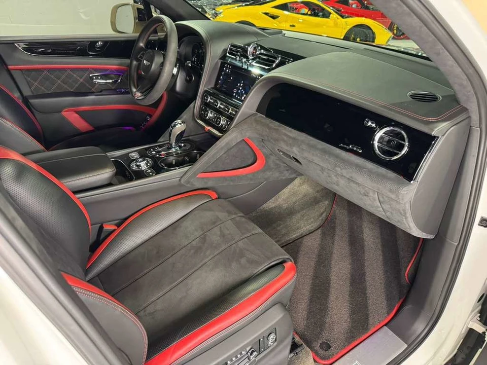 2021 Bentley Bentayga Speed - Image 19 of 21