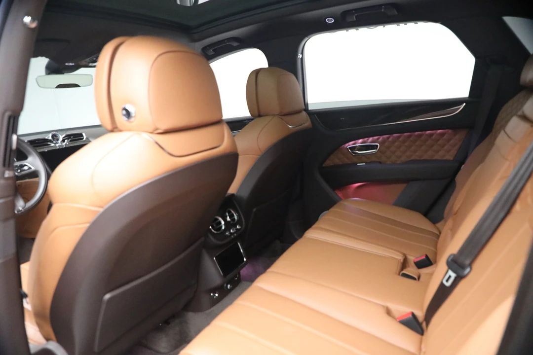 2021 Bentley Bentayga Speed - Image 23 of 31