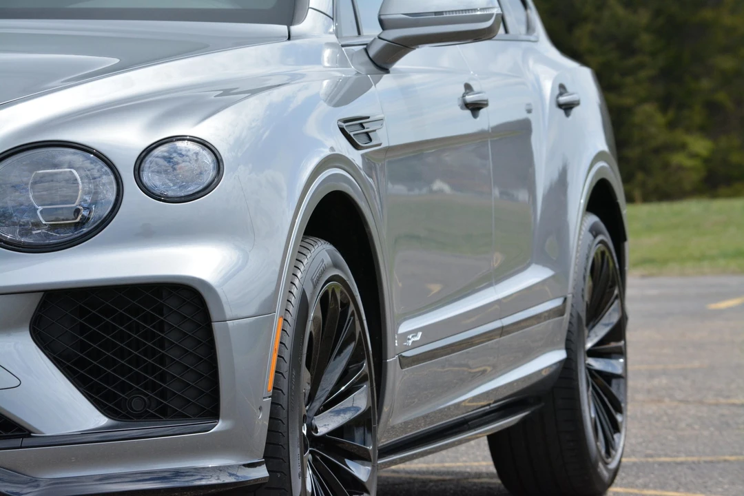 2021 Bentley Bentayga Speed - Image 16 of 31