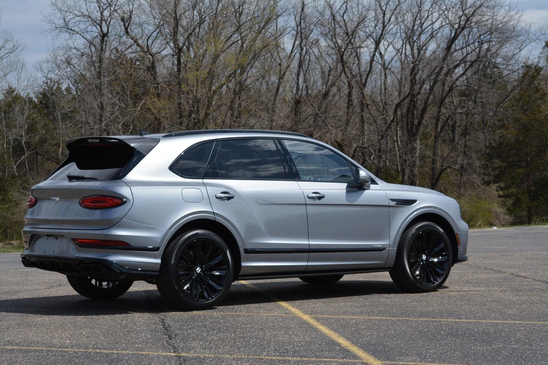 2021 Bentley Bentayga Speed - Image 8 of 31
