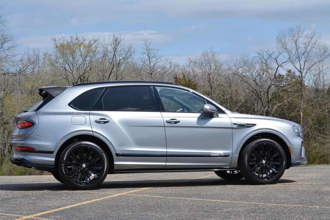 2021 Bentley Bentayga Speed - Image 7 of 31