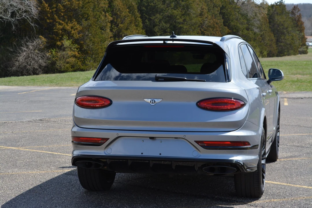2021 Bentley Bentayga Speed - Image 12 of 31