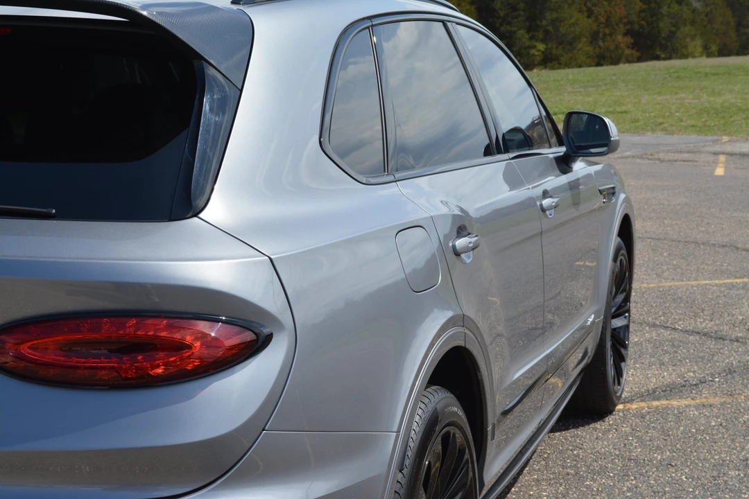 2021 Bentley Bentayga Speed - Image 17 of 31