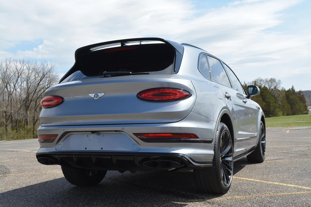 2021 Bentley Bentayga Speed - Image 11 of 31