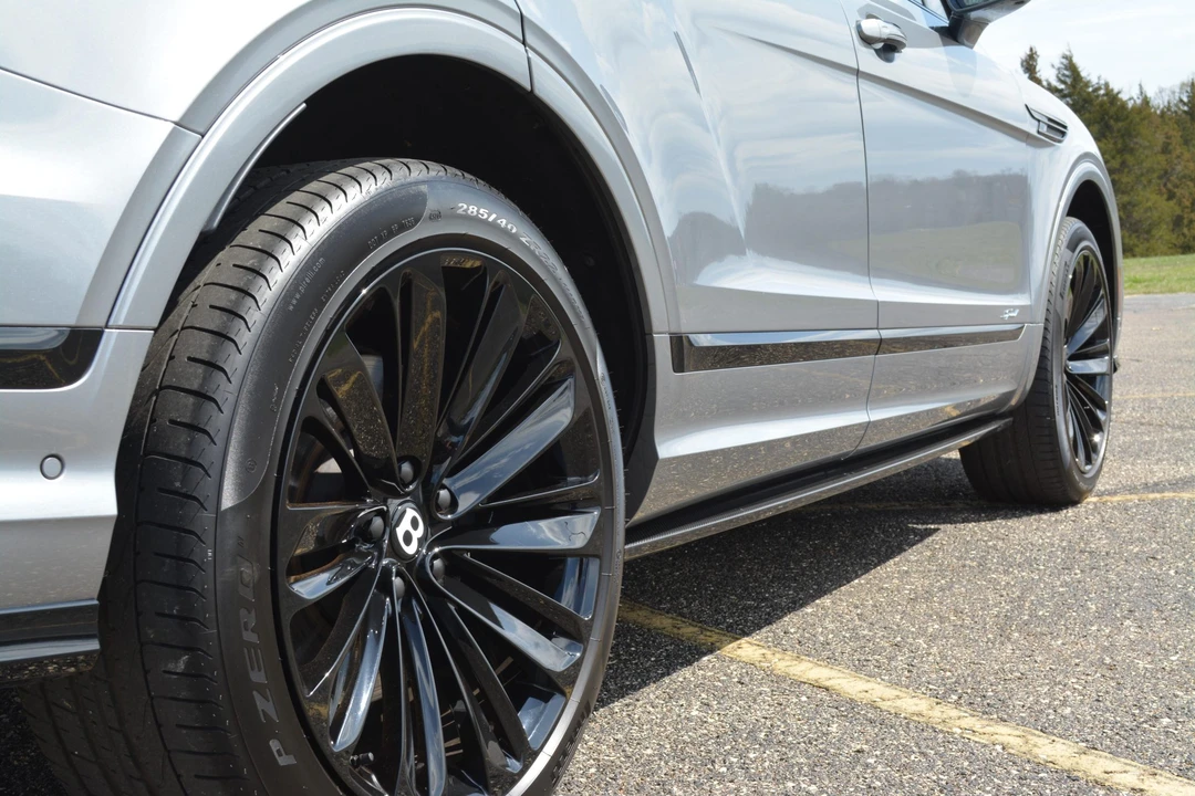 2021 Bentley Bentayga Speed - Image 29 of 31