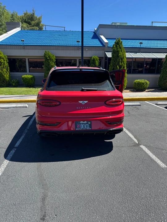 2021 Bentley Bentayga Speed - Image 4 of 11