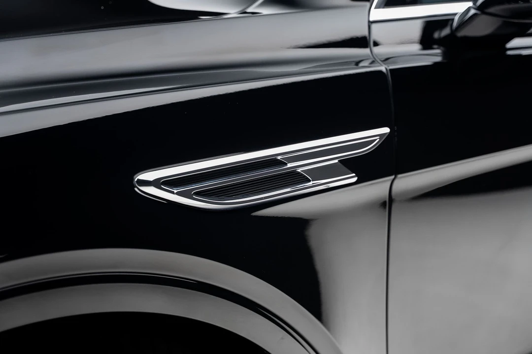2021 Bentley Bentayga - Image 24 of 31