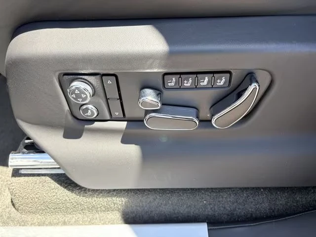 2021 Bentley Bentayga - Image 7 of 8