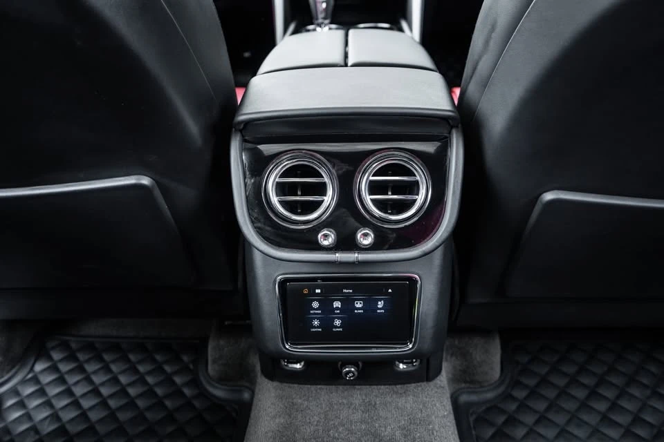 2021 Bentley Bentayga - Image 14 of 18