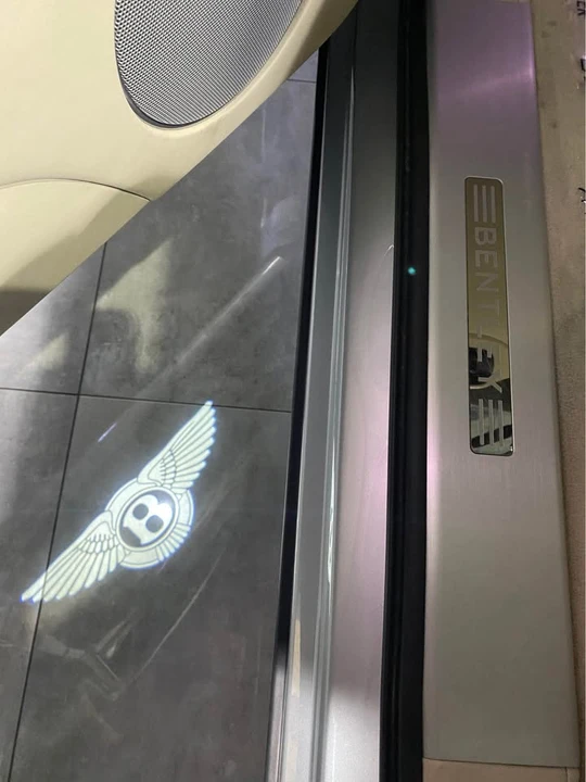 2021 Bentley Bentayga - Image 6 of 15