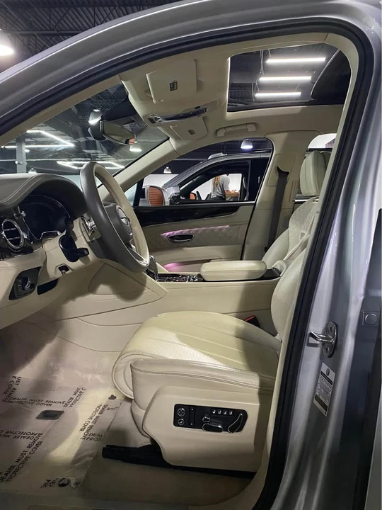 2021 Bentley Bentayga - Image 7 of 15