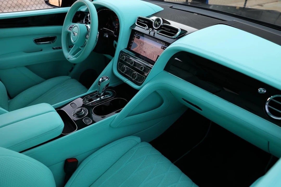 2021 Bentley Bentayga - Image 20 of 21