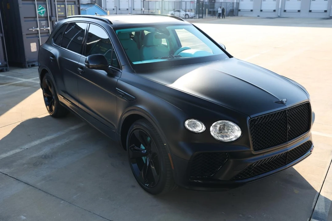 2021 Bentley Bentayga - Image 17 of 21