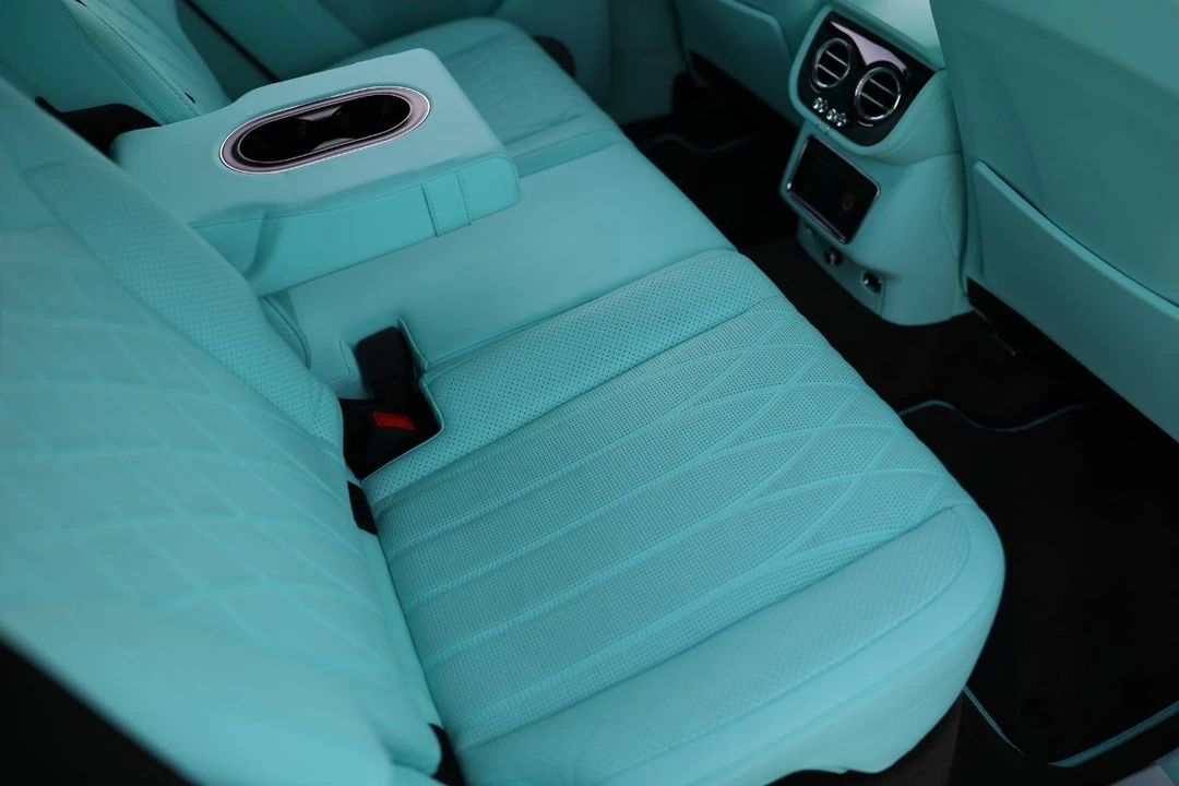 2021 Bentley Bentayga - Image 14 of 21
