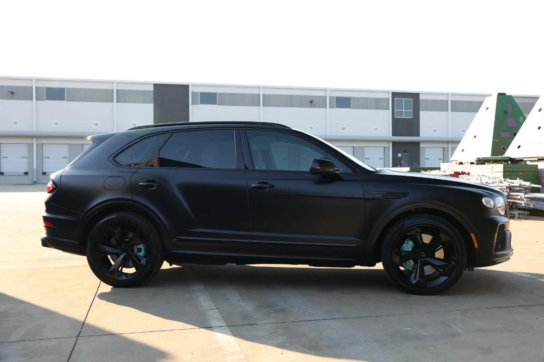 2021 Bentley Bentayga - Image 15 of 21
