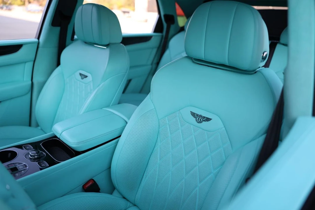 2021 Bentley Bentayga - Image 8 of 21