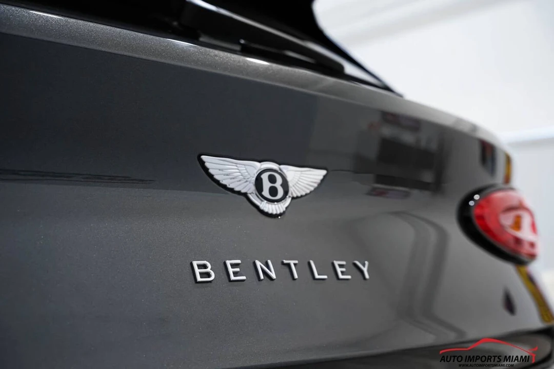 2021 Bentley Bentayga - Image 20 of 21