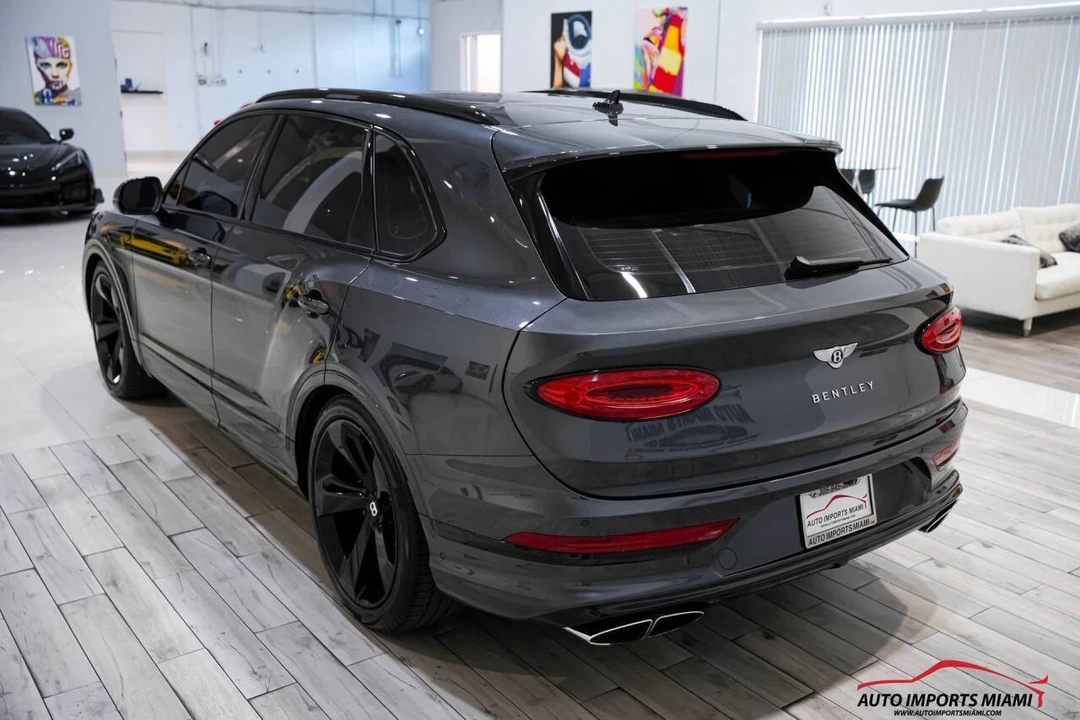 2021 Bentley Bentayga - Image 16 of 21