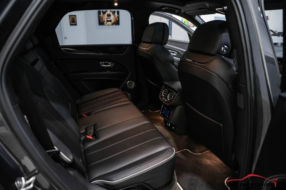 2021 Bentley Bentayga - Image 10 of 21