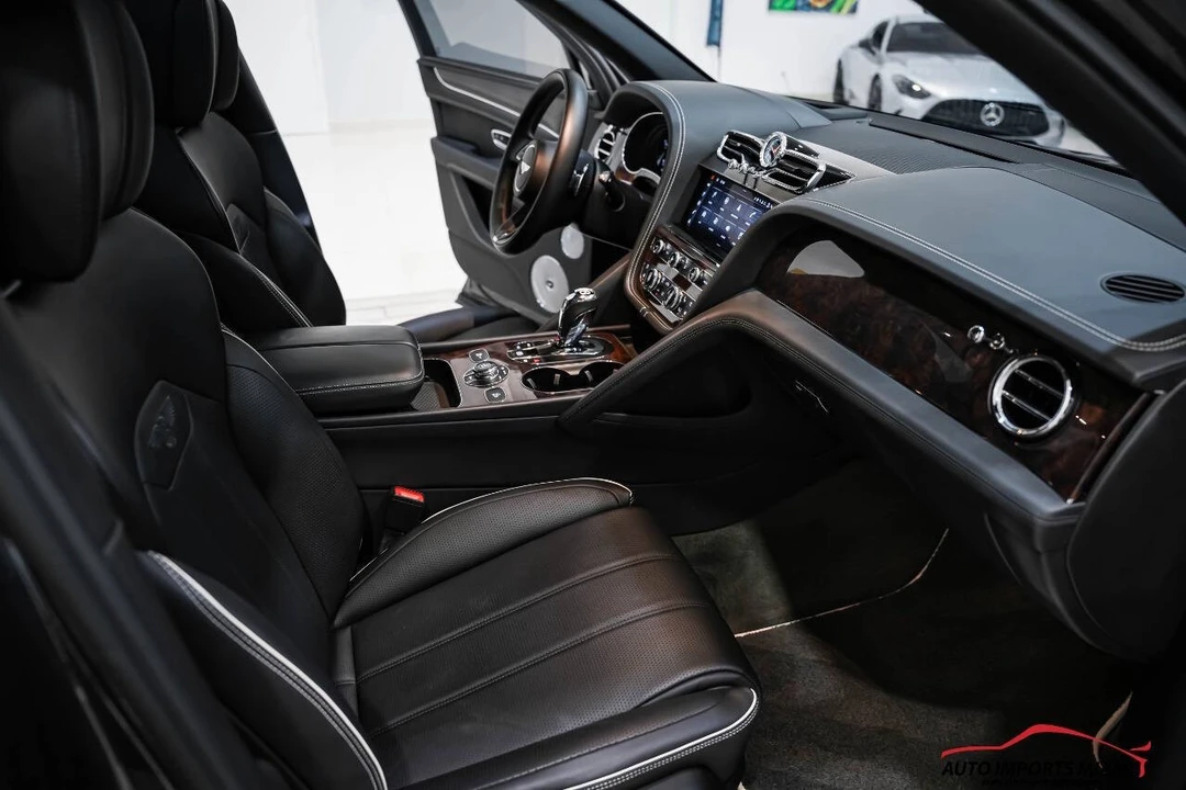 2021 Bentley Bentayga - Image 11 of 21