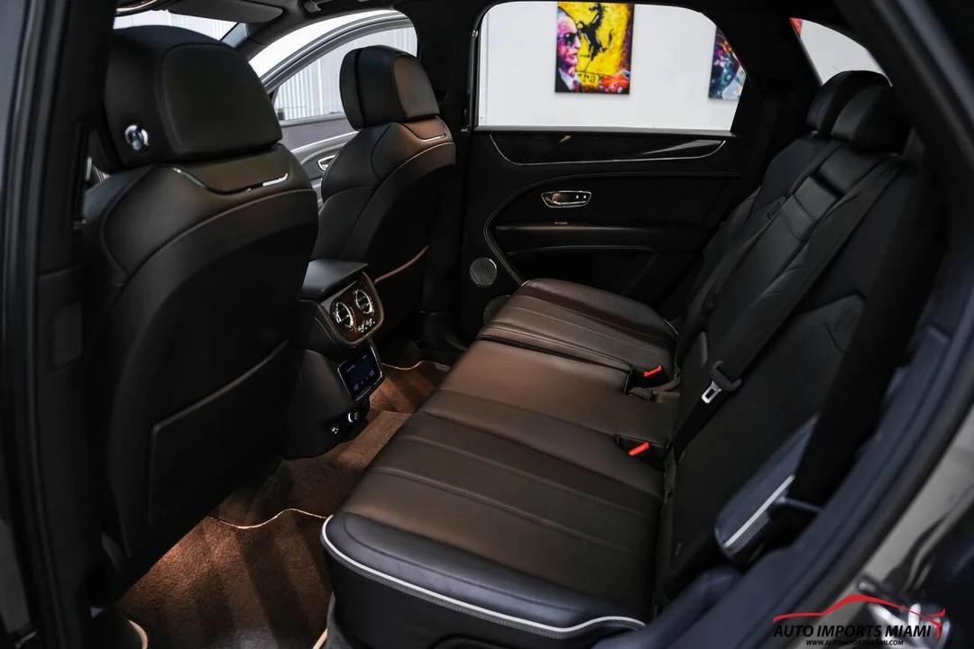 2021 Bentley Bentayga - Image 9 of 21