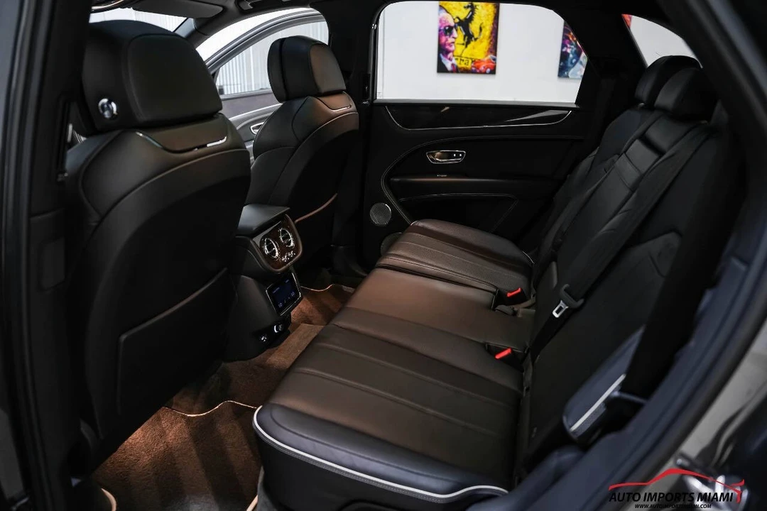 2021 Bentley Bentayga - Image 9 of 21