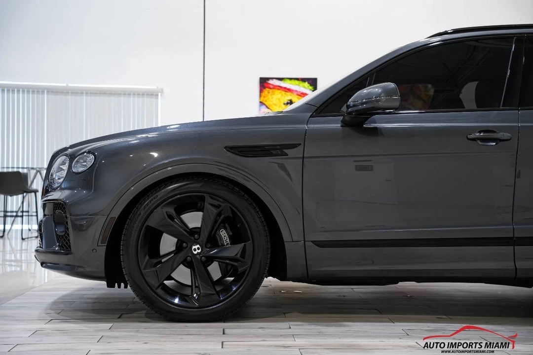 2021 Bentley Bentayga - Image 14 of 21