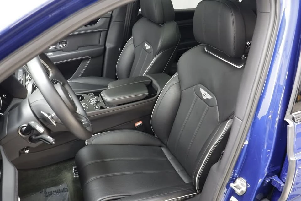 2021 Bentley Bentayga - Image 13 of 20