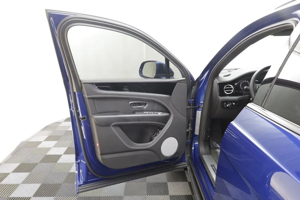 2021 Bentley Bentayga - Image 3 of 20