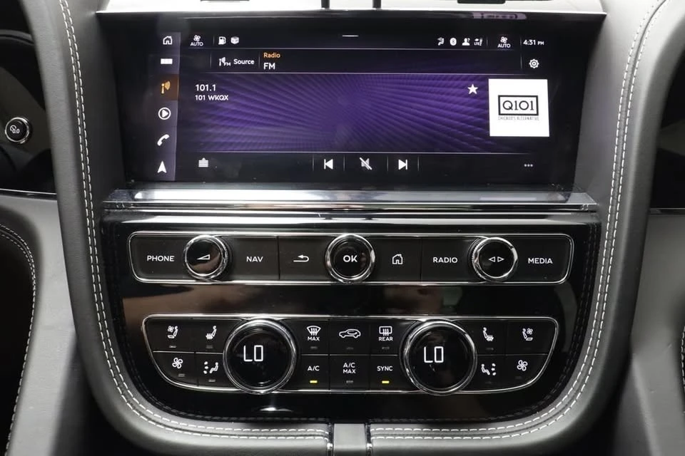 2021 Bentley Bentayga - Image 8 of 20