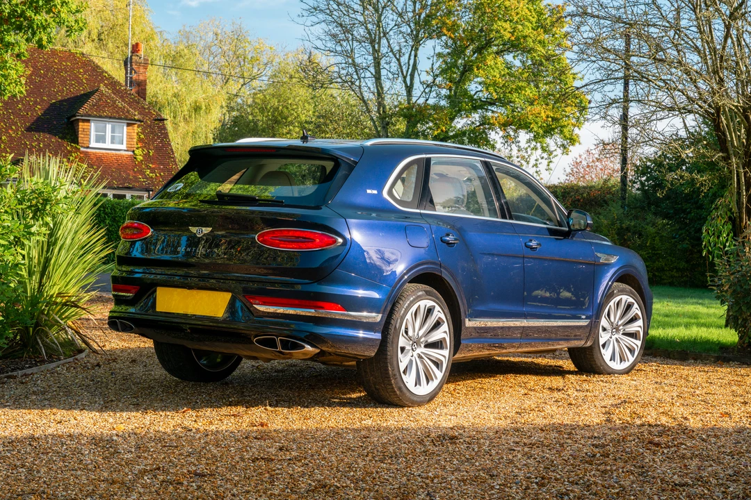 2021 Bentley Bentayga - Image 5 of 31