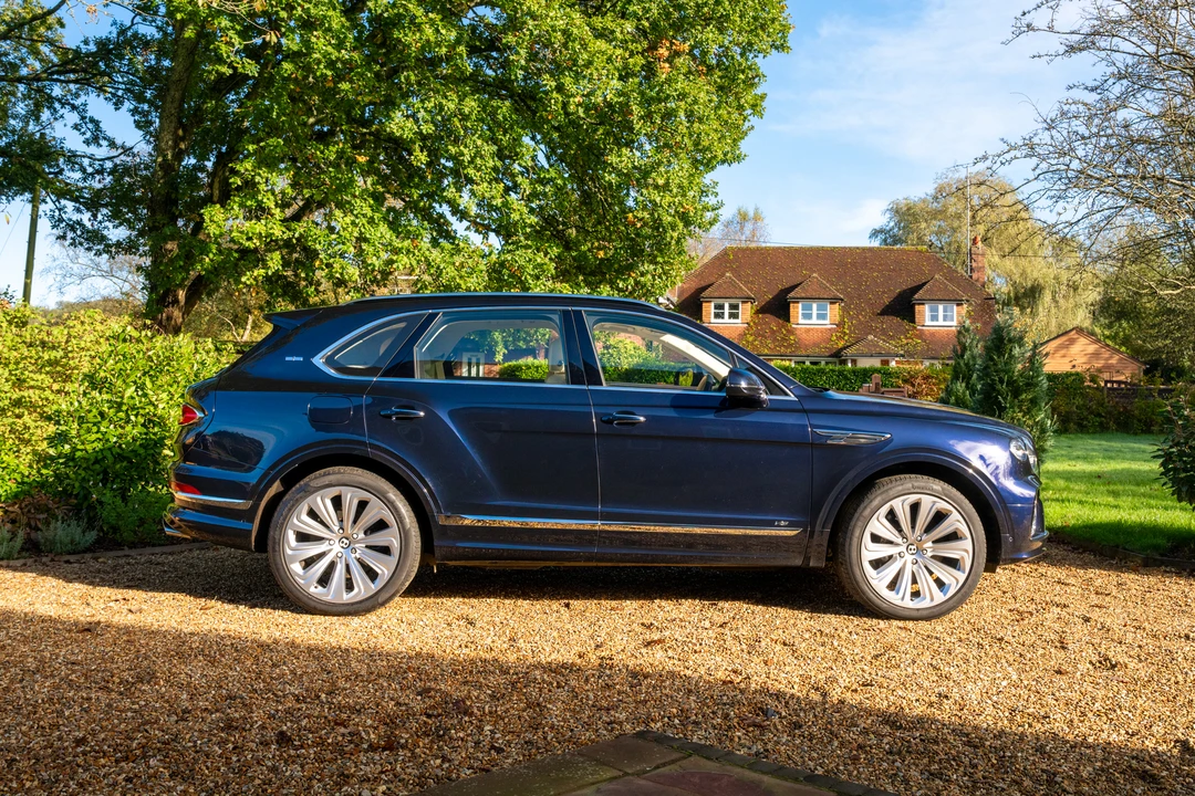 2021 Bentley Bentayga - Image 4 of 31