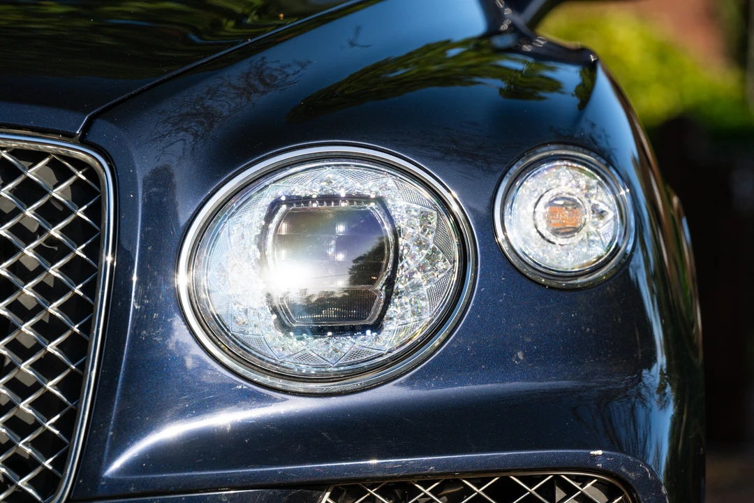 2021 Bentley Bentayga - Image 18 of 31