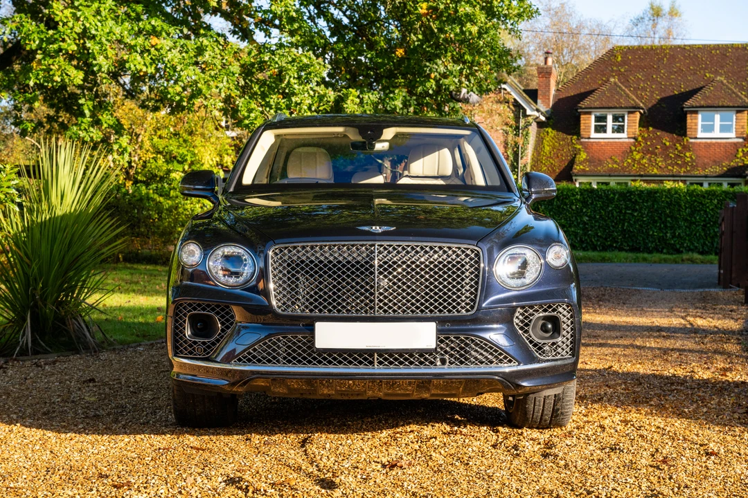 2021 Bentley Bentayga - Image 2 of 31