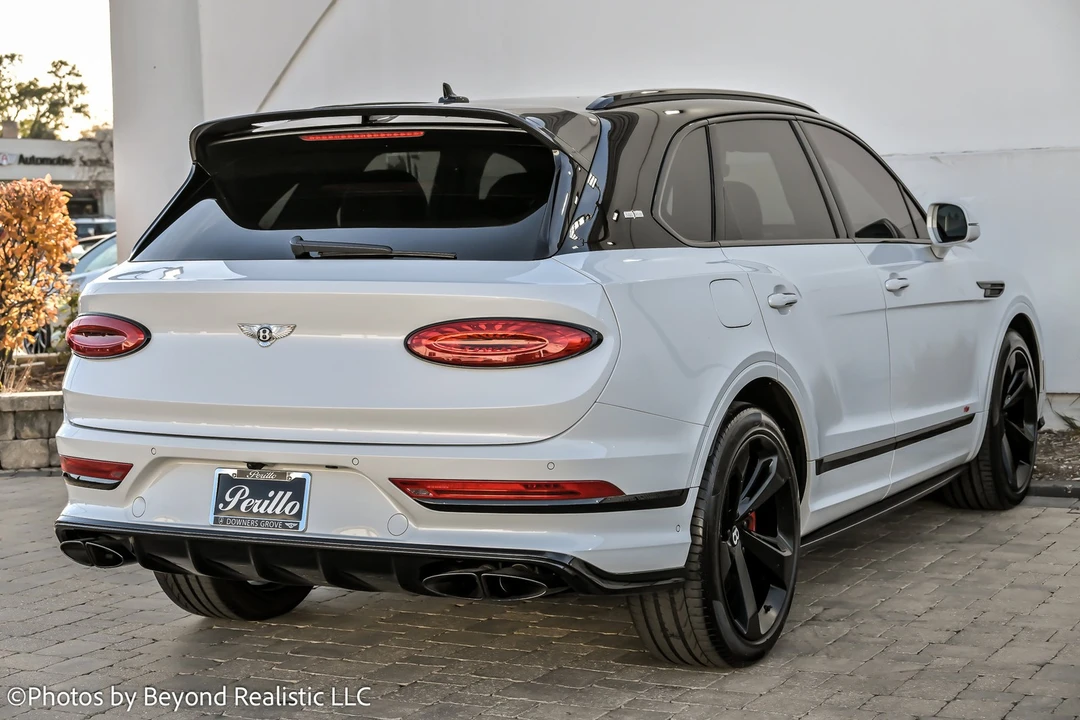 2021 Bentley Bentayga - Image 8 of 21