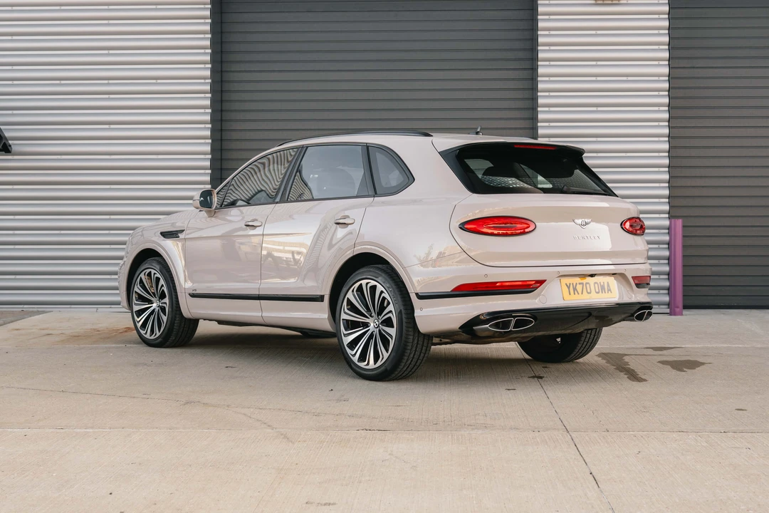 2021 Bentley Bentayga - Image 5 of 31