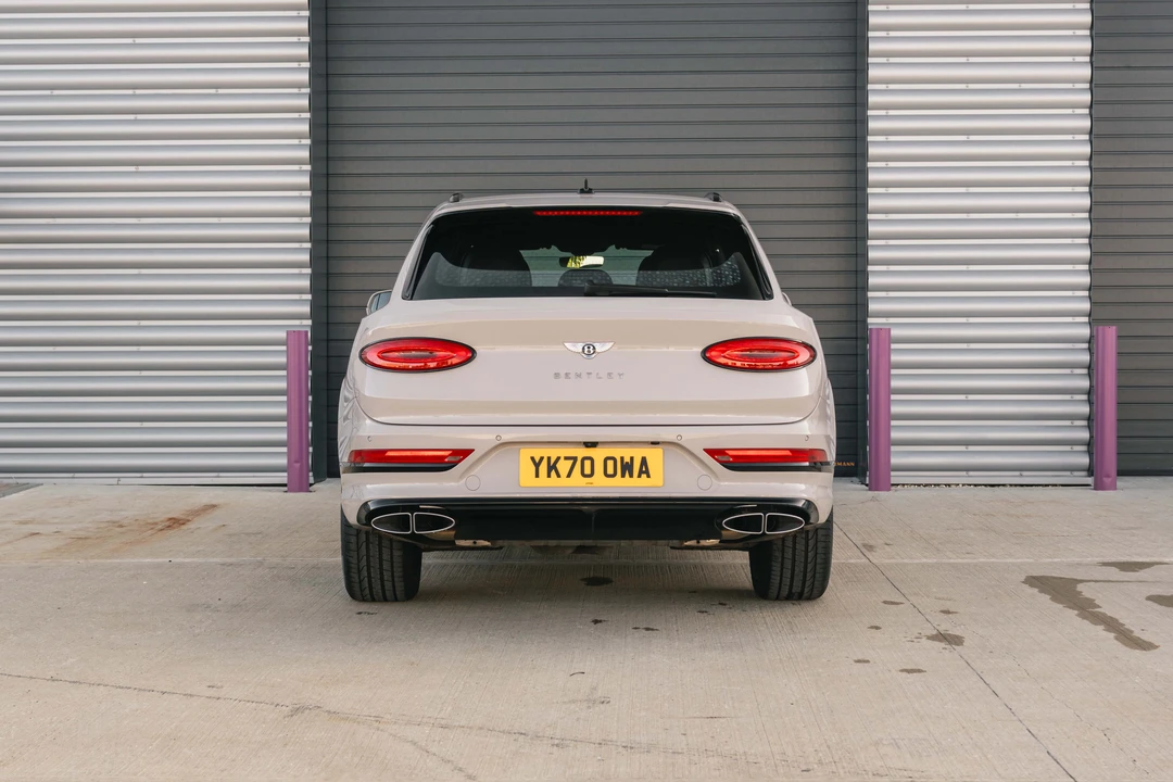 2021 Bentley Bentayga - Image 6 of 31