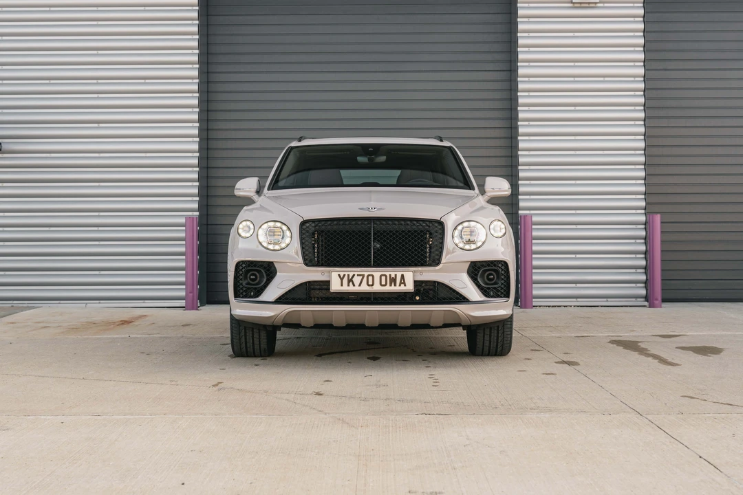 2021 Bentley Bentayga - Image 2 of 31