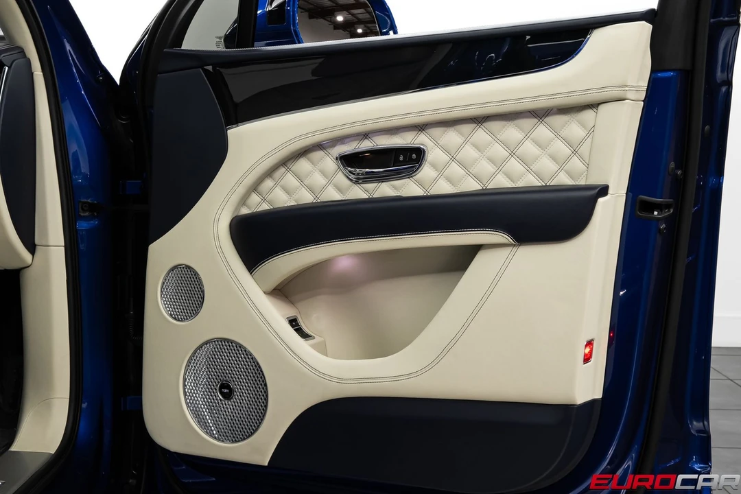2021 Bentley Bentayga Mulliner - Image 23 of 31