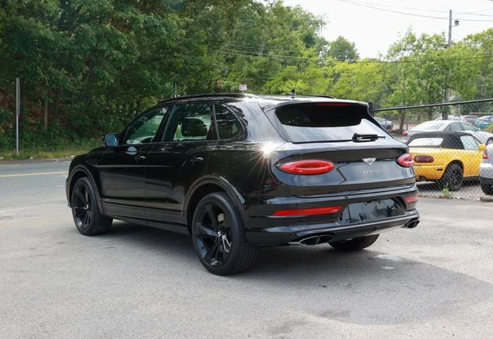 2021 Bentley Bentayga - Image 8 of 16