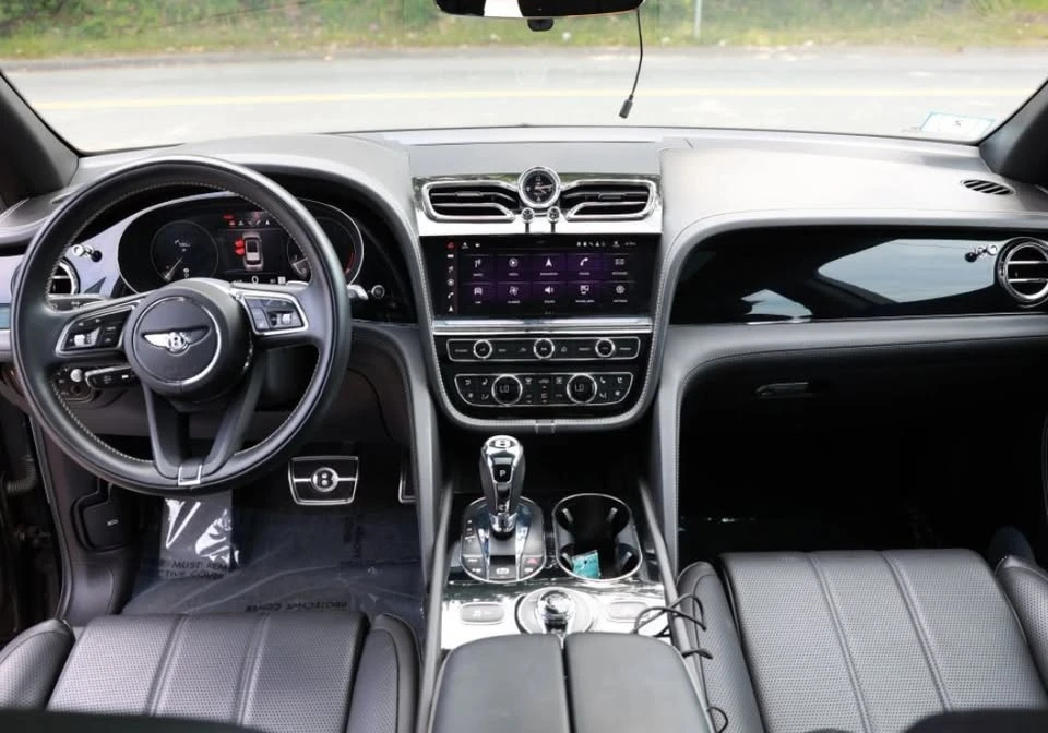 2021 Bentley Bentayga - Image 13 of 16