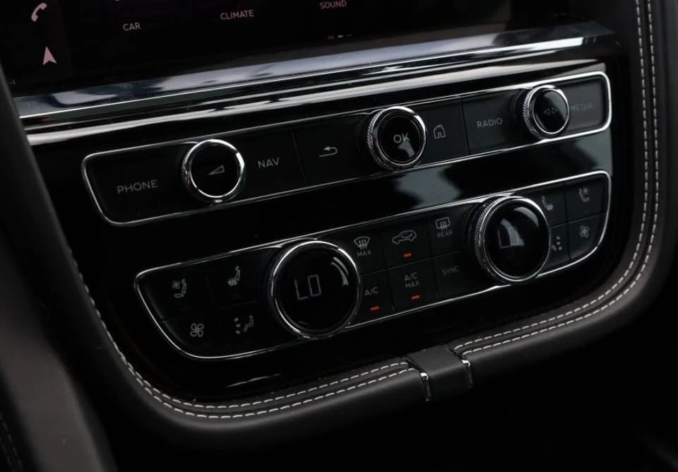 2021 Bentley Bentayga - Image 12 of 16