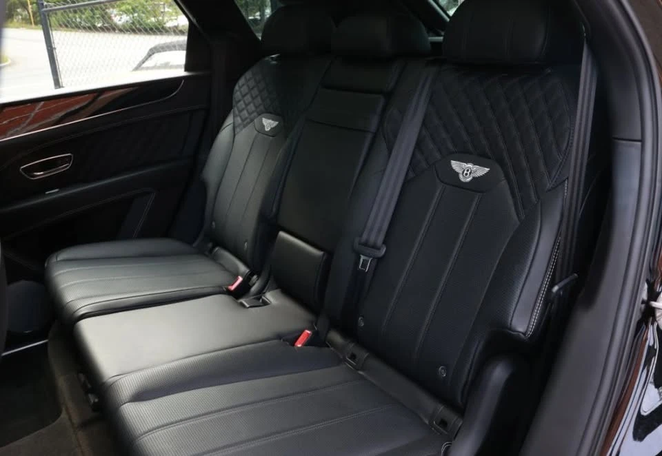 2021 Bentley Bentayga - Image 7 of 16