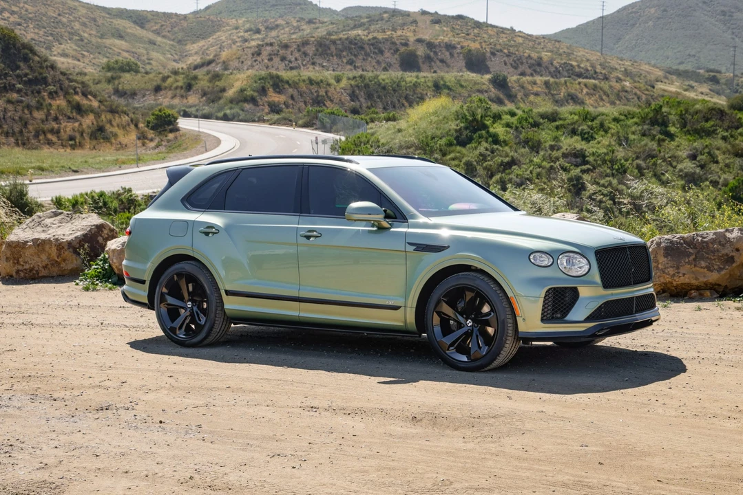 2021 Bentley Bentayga - Image 7 of 31