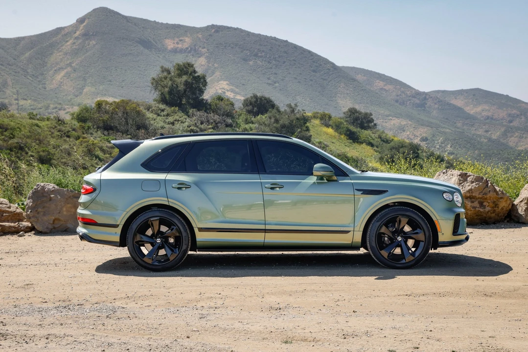 2021 Bentley Bentayga - Image 9 of 31