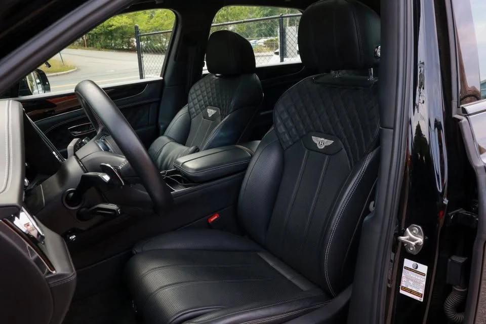 2021 Bentley Bentayga - Image 7 of 8
