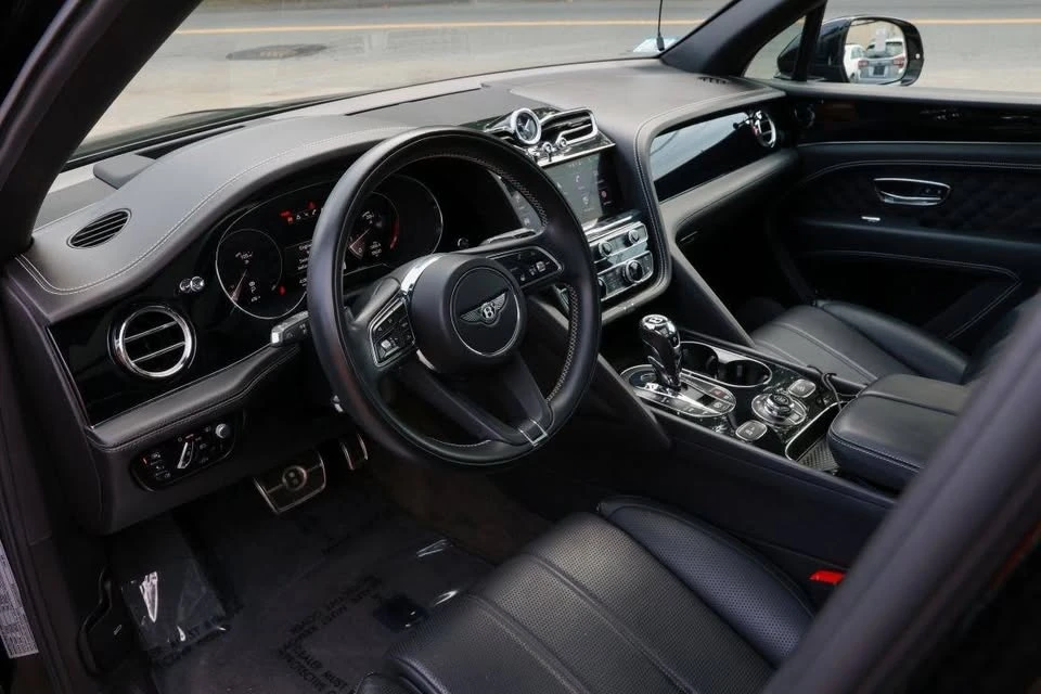 2021 Bentley Bentayga - Image 6 of 8